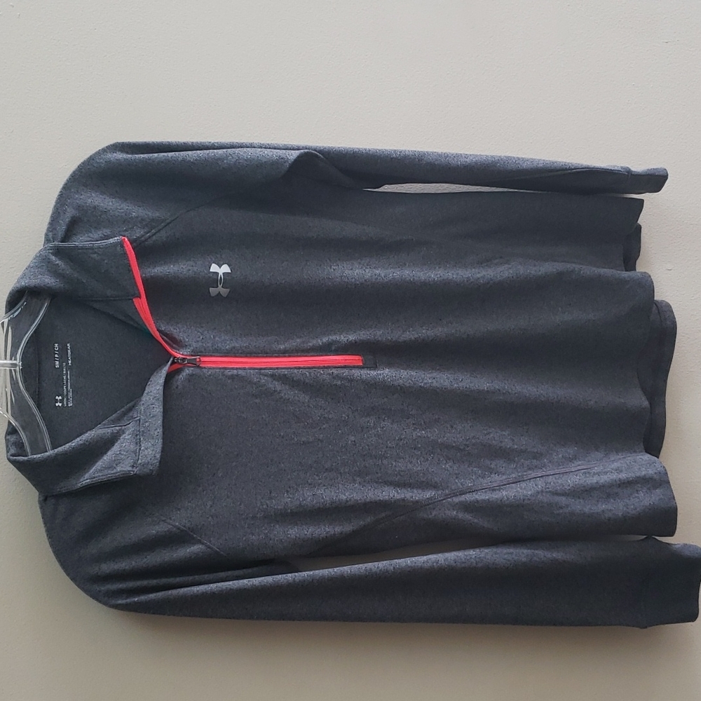 Under Armour pull over